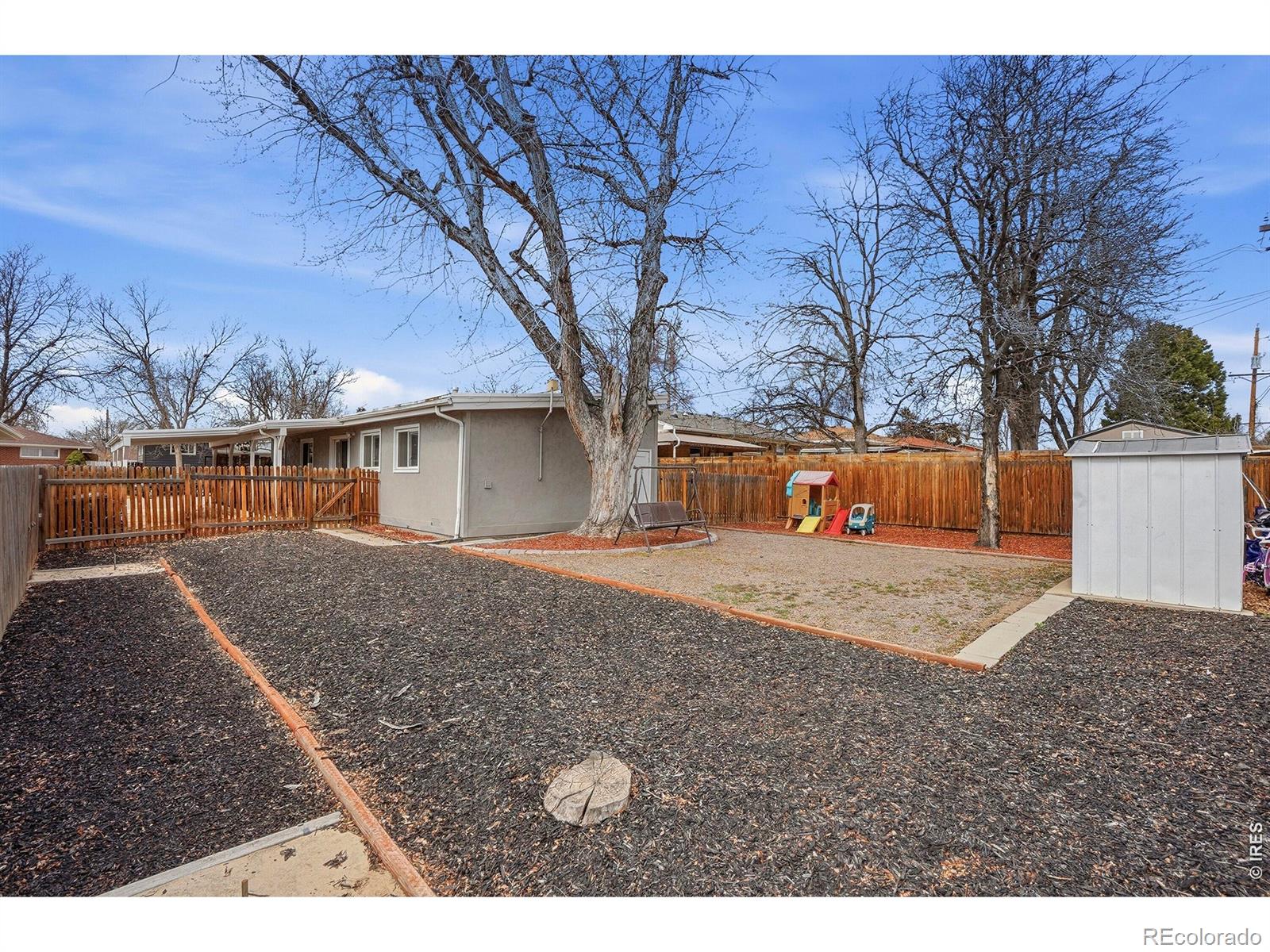MLS Image #26 for 1654 s perry street,denver, Colorado