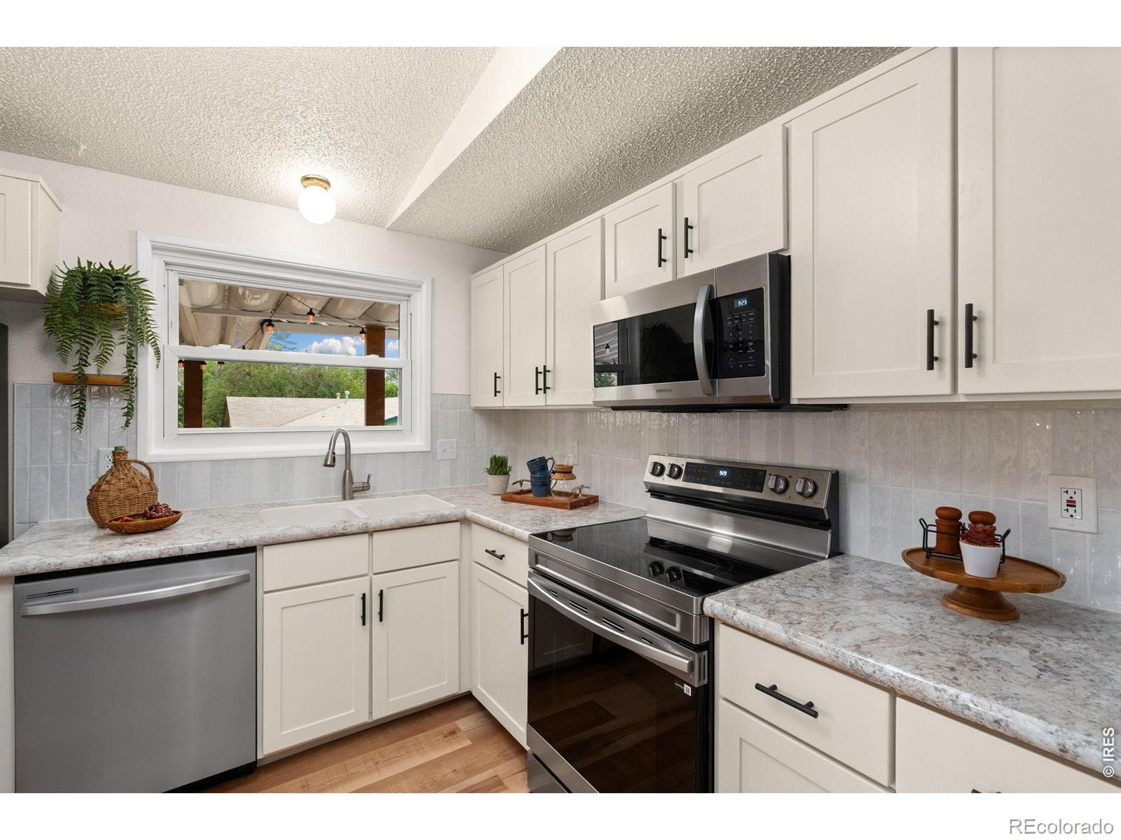 MLS Image #2 for 1829  ranae place,loveland, Colorado