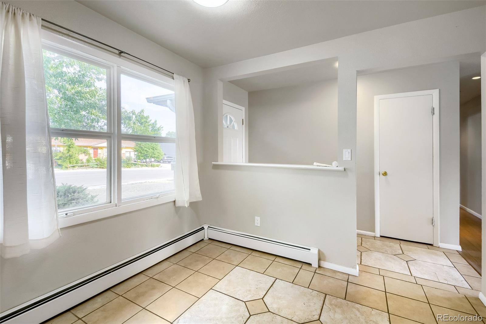 MLS Image #7 for 916  timber lane,fort collins, Colorado
