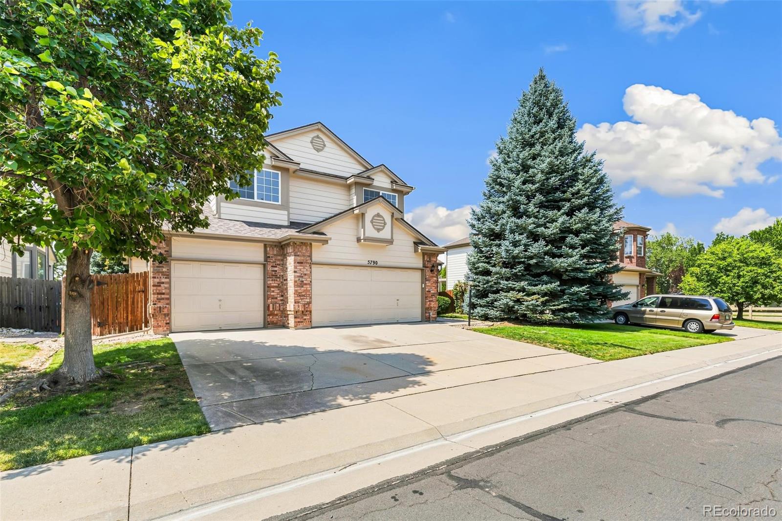 MLS Image #2 for 5790 s danube circle,aurora, Colorado