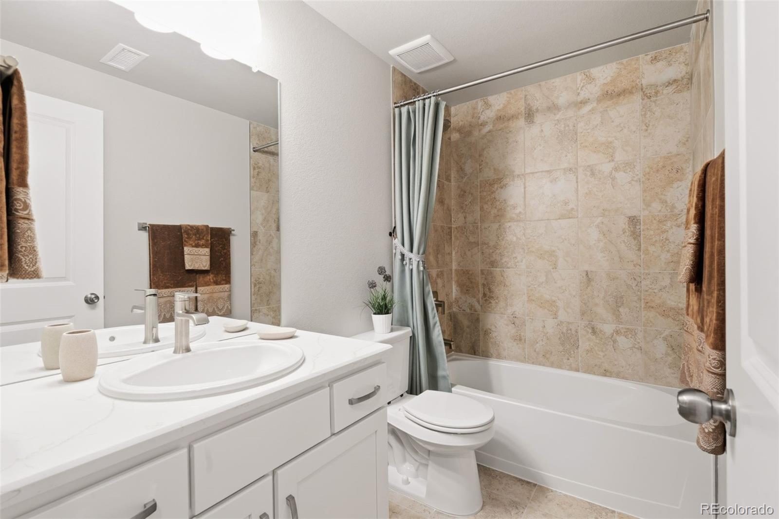 MLS Image #21 for 8273 s queen street,littleton, Colorado