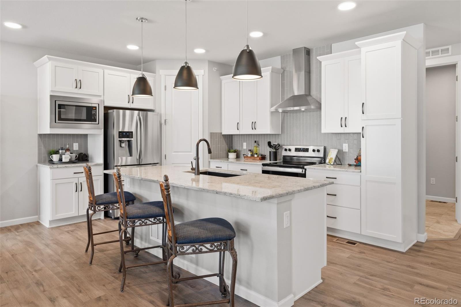 MLS Image #5 for 8273 s queen street,littleton, Colorado
