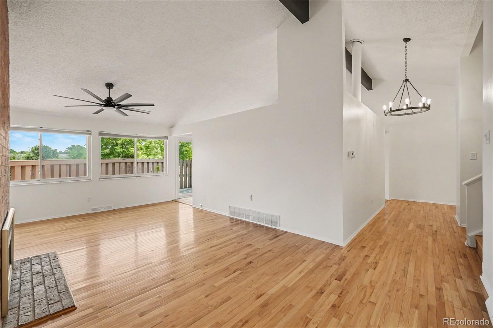 MLS Image #11 for 3395 s pontiac street,denver, Colorado