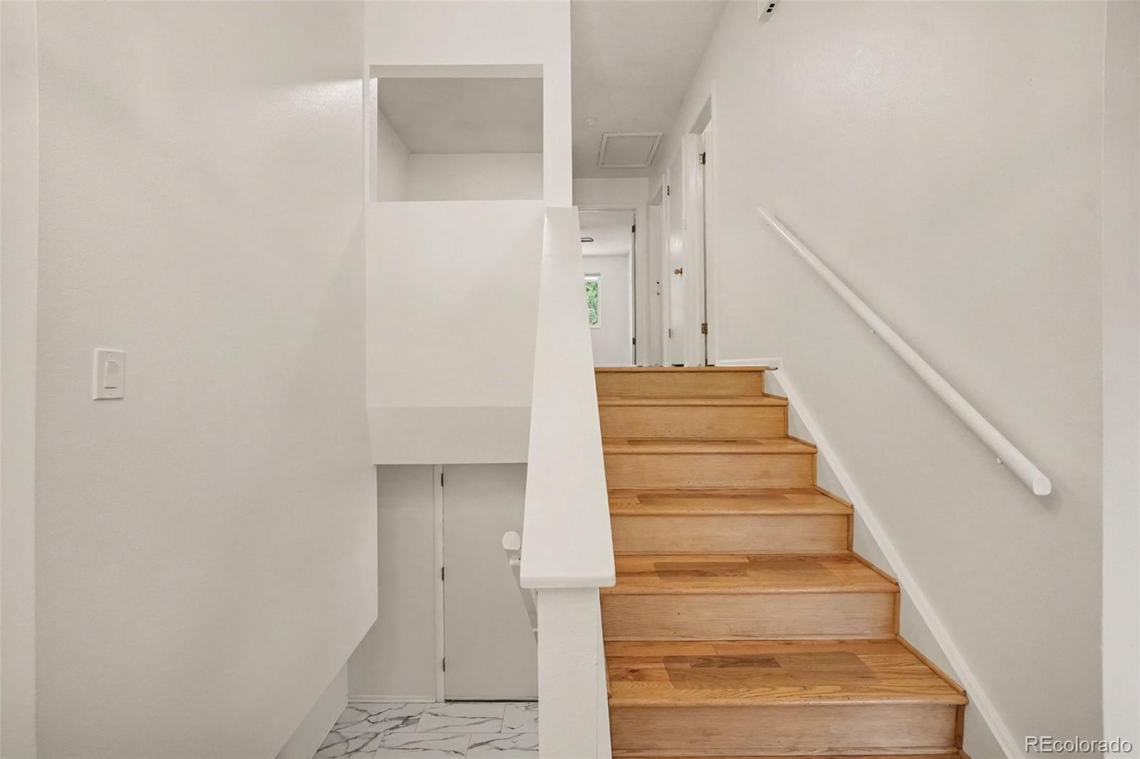 MLS Image #6 for 3395 s pontiac street,denver, Colorado