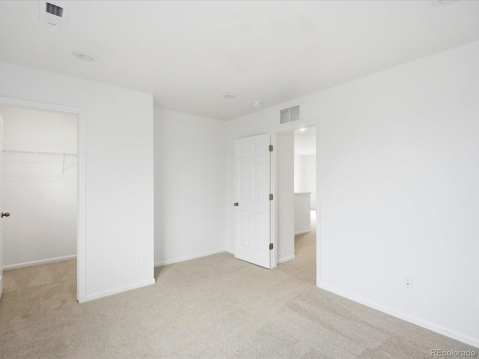 MLS Image #29 for 1652  yampa river drive,windsor, Colorado