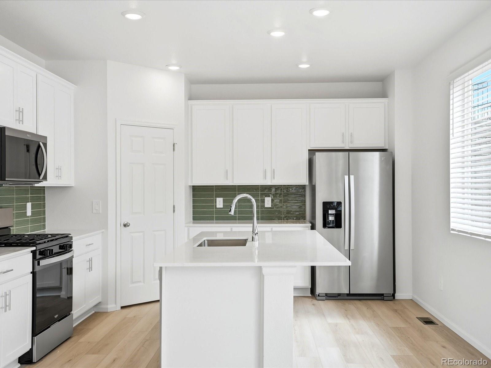 MLS Image #7 for 1652  yampa river drive,windsor, Colorado