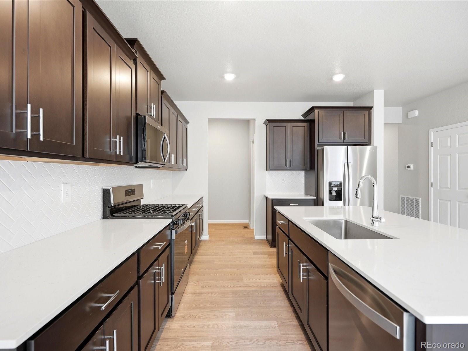 MLS Image #10 for 1648  yampa river drive,windsor, Colorado