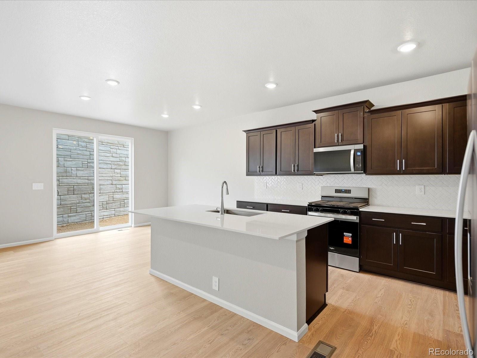 MLS Image #5 for 1648  yampa river drive,windsor, Colorado