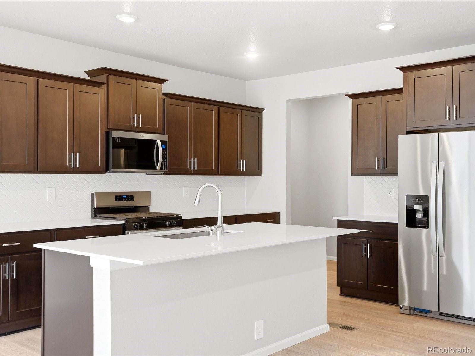 MLS Image #6 for 1648  yampa river drive,windsor, Colorado