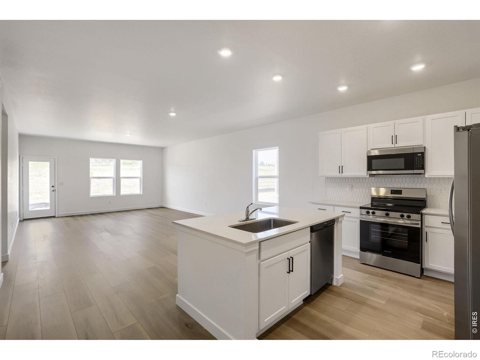 MLS Image #4 for 1694  drumming drive,windsor, Colorado