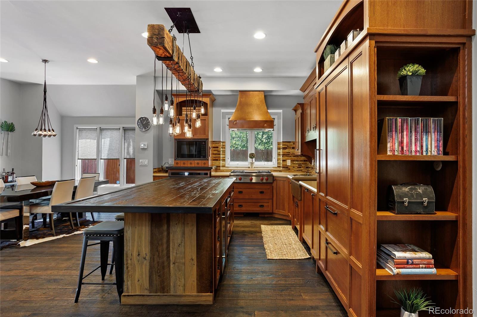 MLS Image #12 for 245  jackson street,denver, Colorado