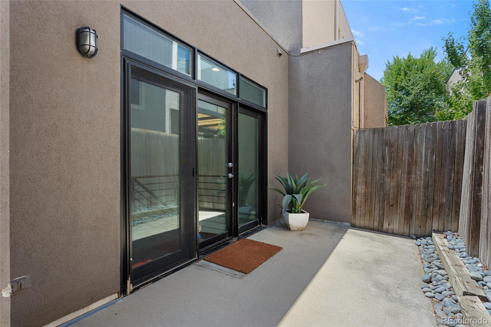 MLS Image #29 for 245  jackson street,denver, Colorado