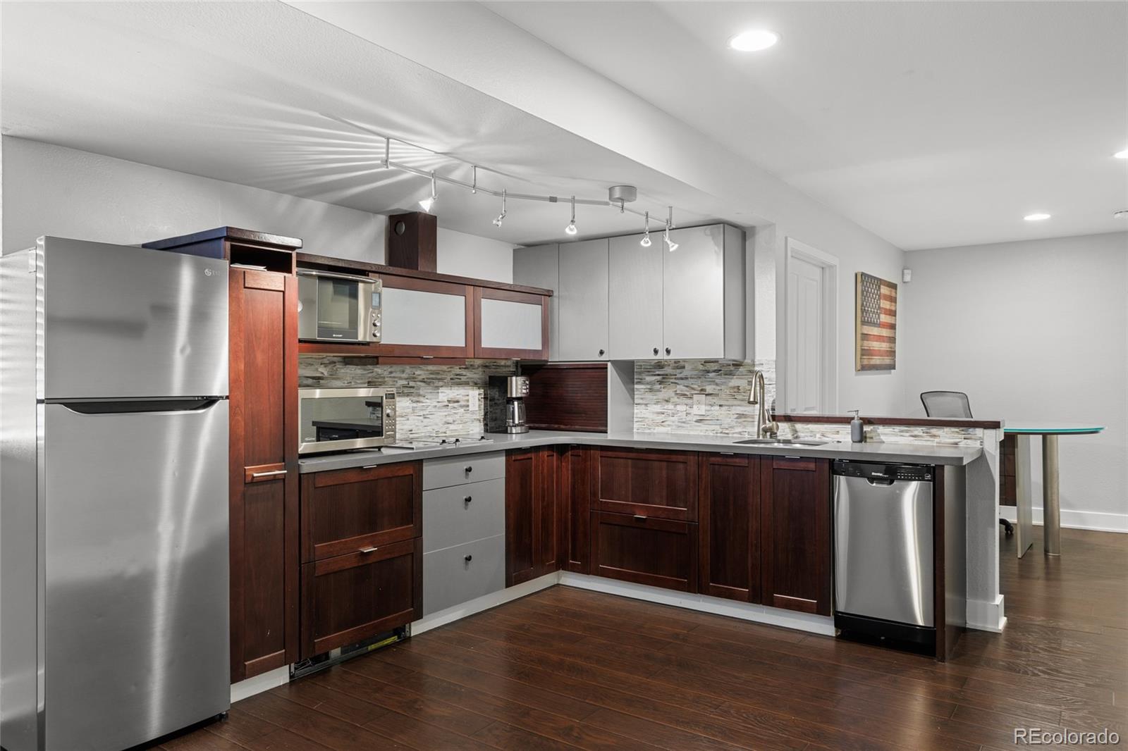 MLS Image #32 for 245  jackson street,denver, Colorado
