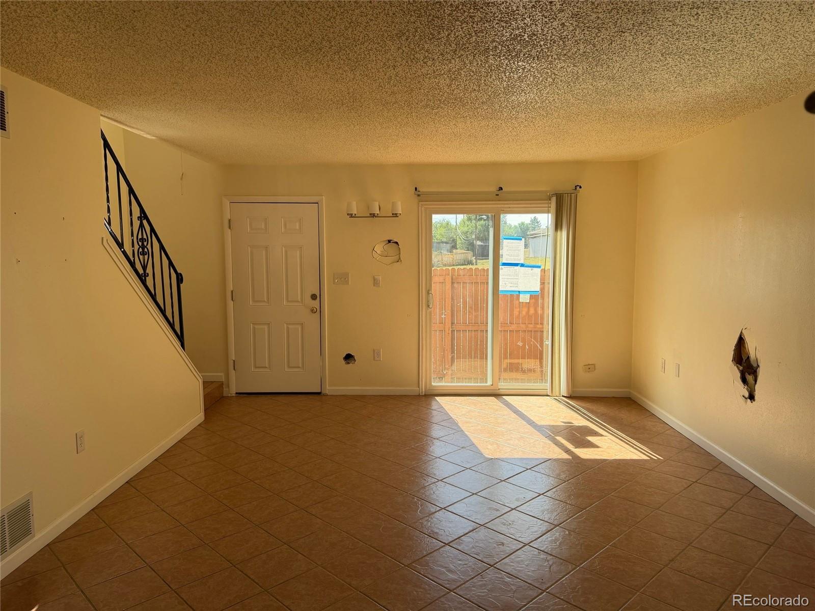 MLS Image #3 for 8770  rainbow avenue,denver, Colorado
