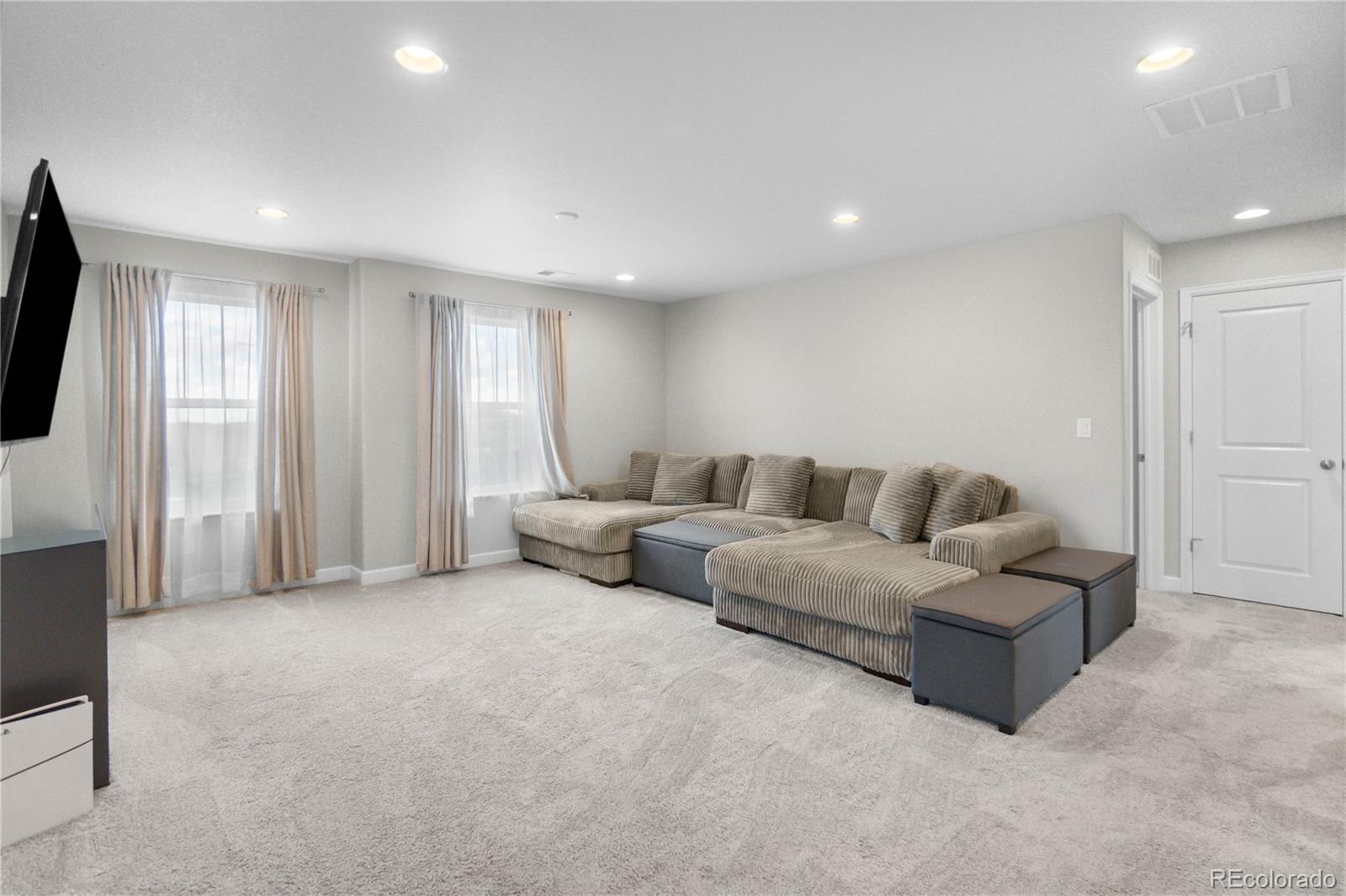 MLS Image #16 for 5789 s haleyville street,aurora, Colorado