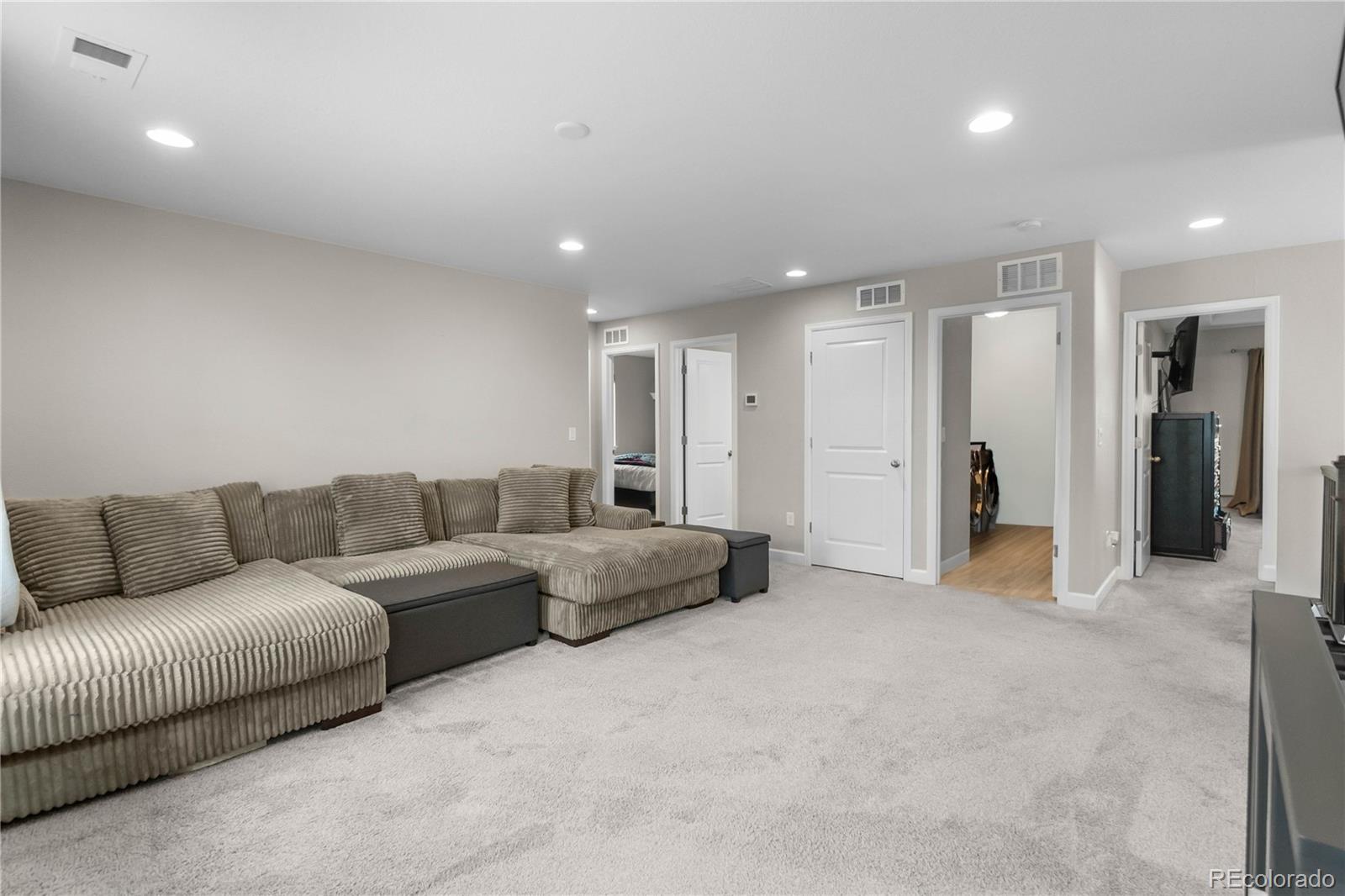 MLS Image #17 for 5789 s haleyville street,aurora, Colorado
