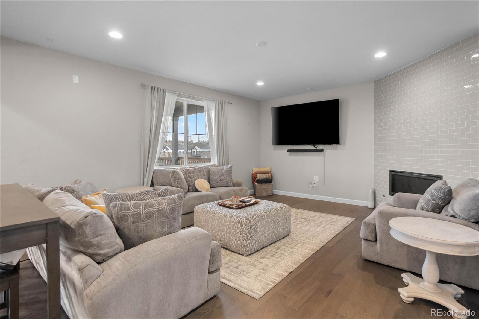MLS Image #5 for 5789 s haleyville street,aurora, Colorado
