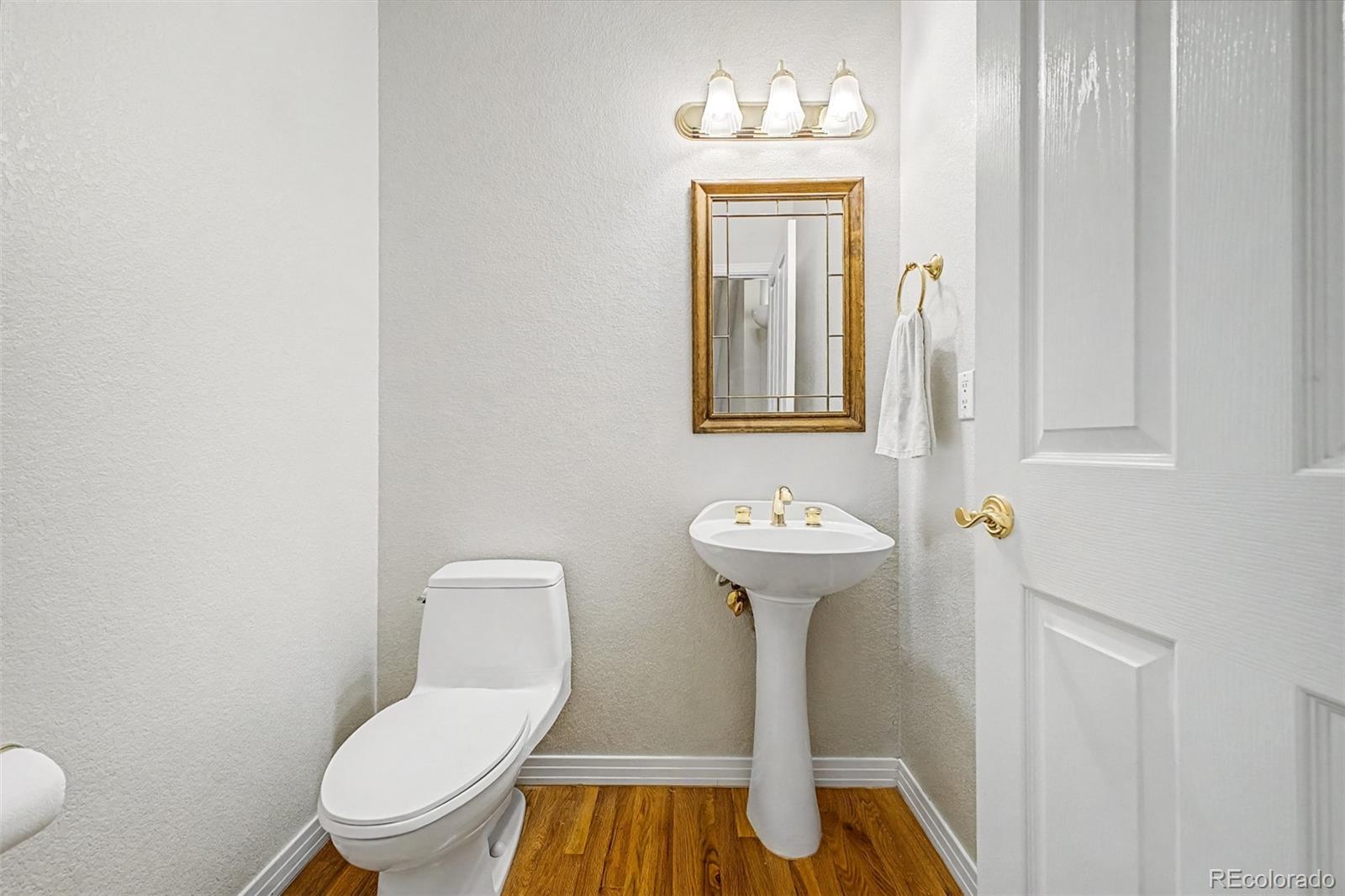 MLS Image #13 for 64 s monroe street,denver, Colorado