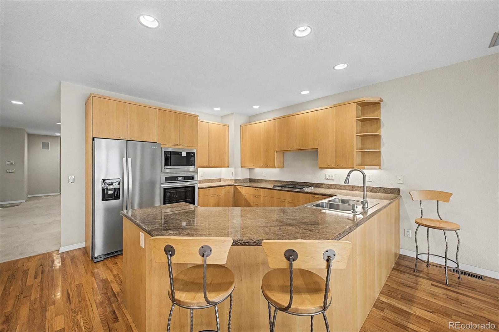 MLS Image #6 for 64 s monroe street,denver, Colorado