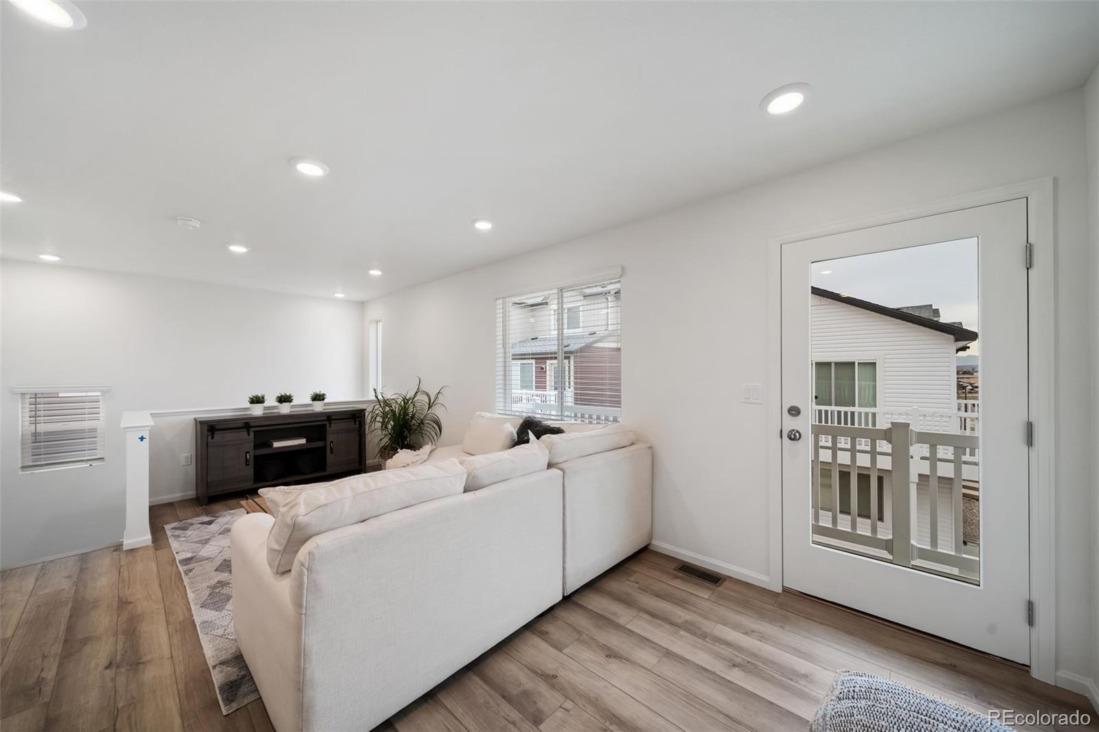 MLS Image #10 for 46566  gold prairie drive,bennett, Colorado