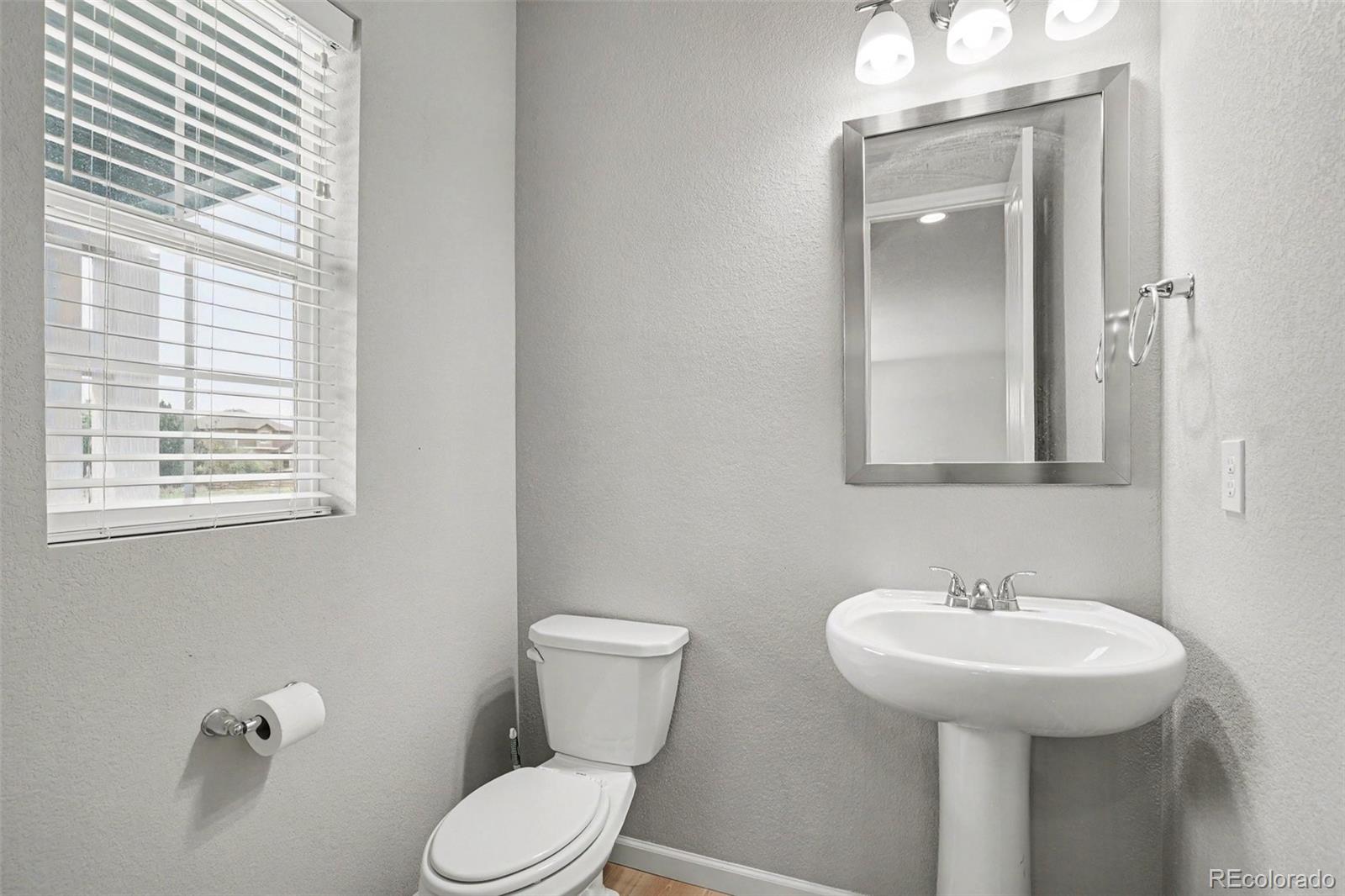 MLS Image #10 for 17227  parkside drive,commerce city, Colorado