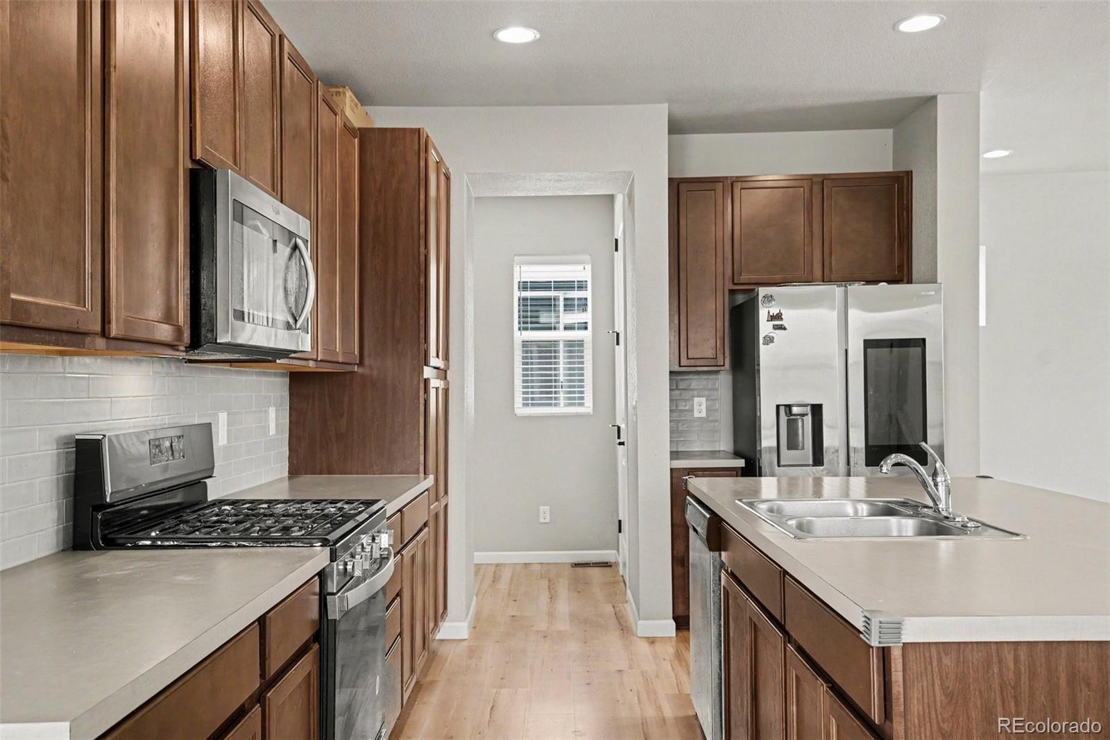MLS Image #9 for 17227  parkside drive,commerce city, Colorado