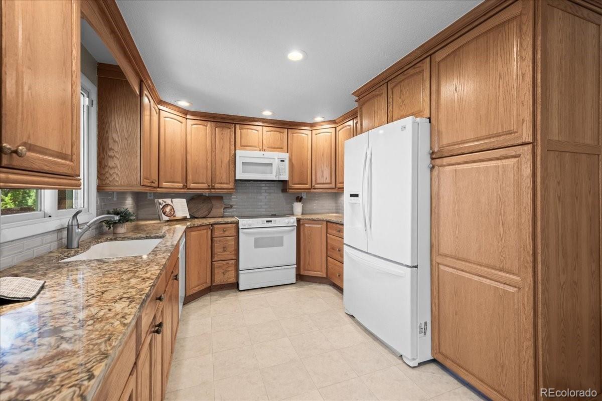 MLS Image #13 for 896  birch street,broomfield, Colorado