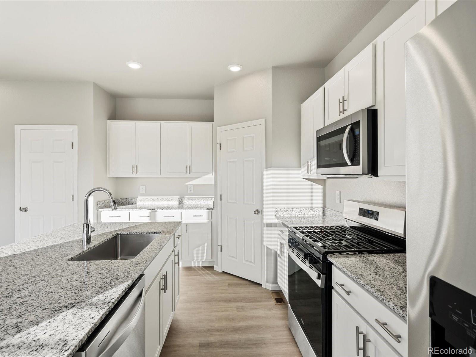 MLS Image #10 for 6892  quail avenue,firestone, Colorado