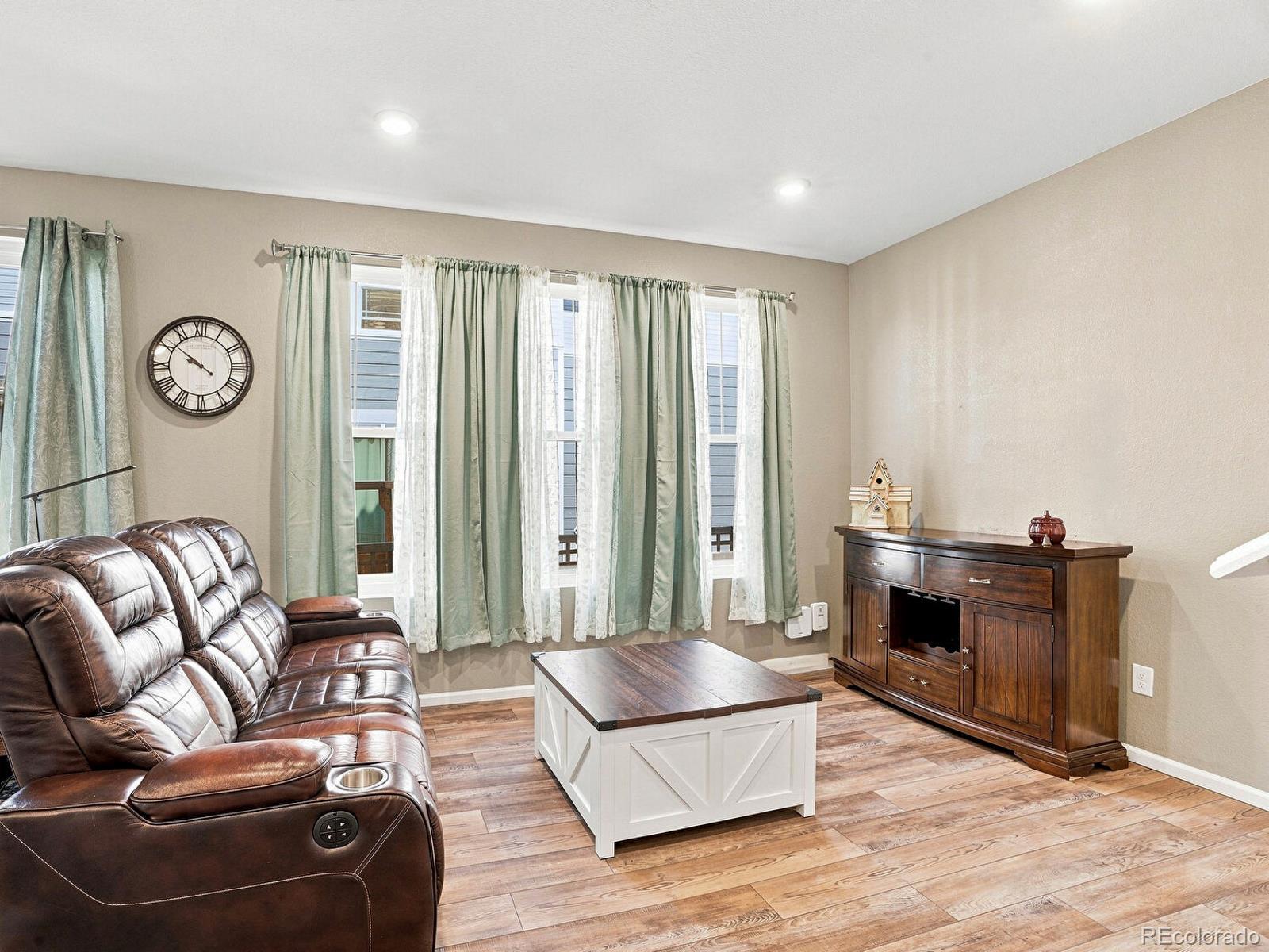 MLS Image #12 for 21331 e 60th avenue,aurora, Colorado