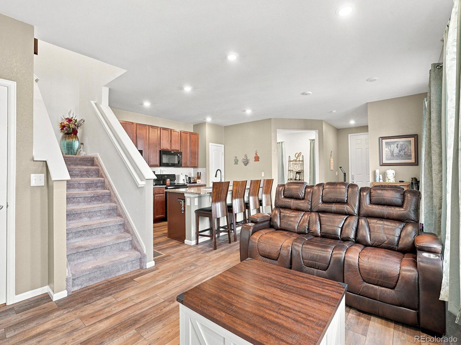 MLS Image #14 for 21331 e 60th avenue,aurora, Colorado
