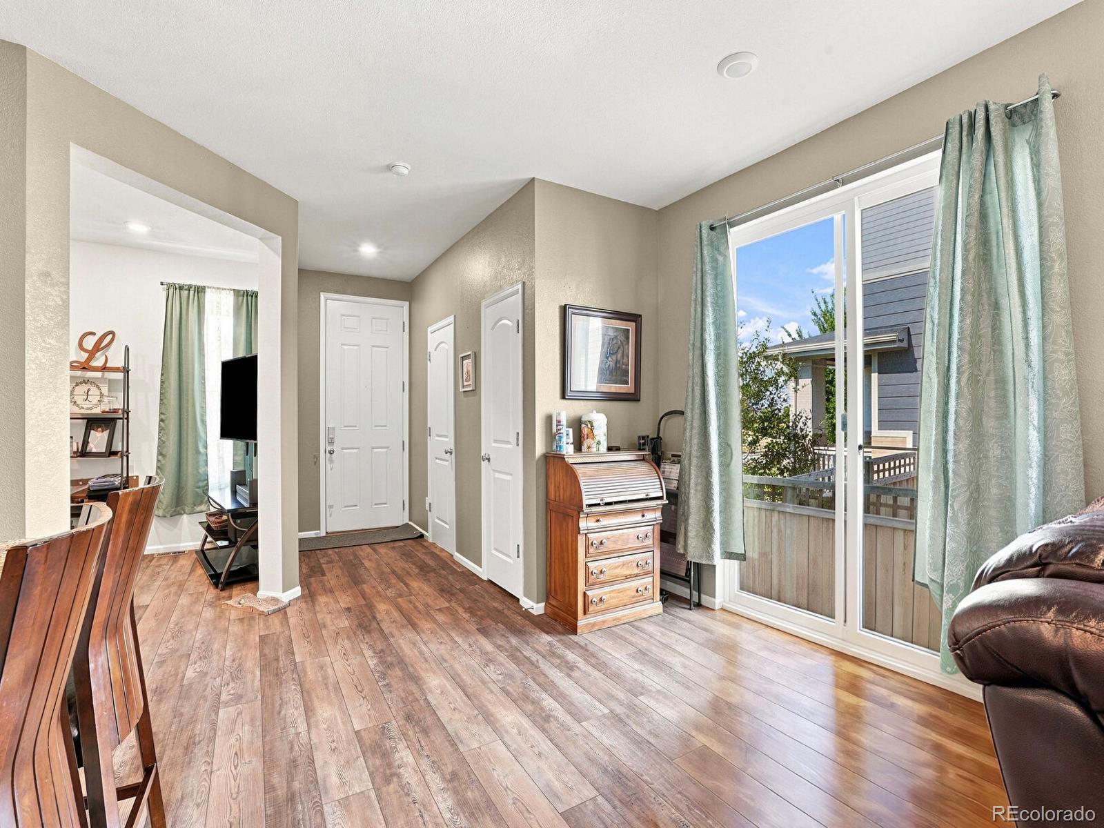 MLS Image #15 for 21331 e 60th avenue,aurora, Colorado