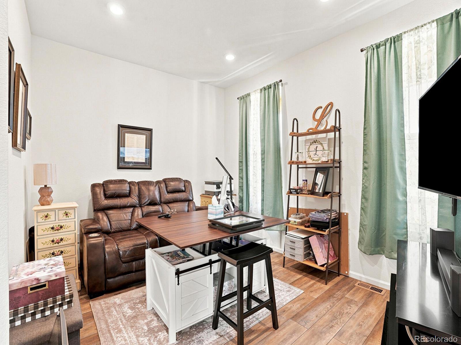 MLS Image #17 for 21331 e 60th avenue,aurora, Colorado