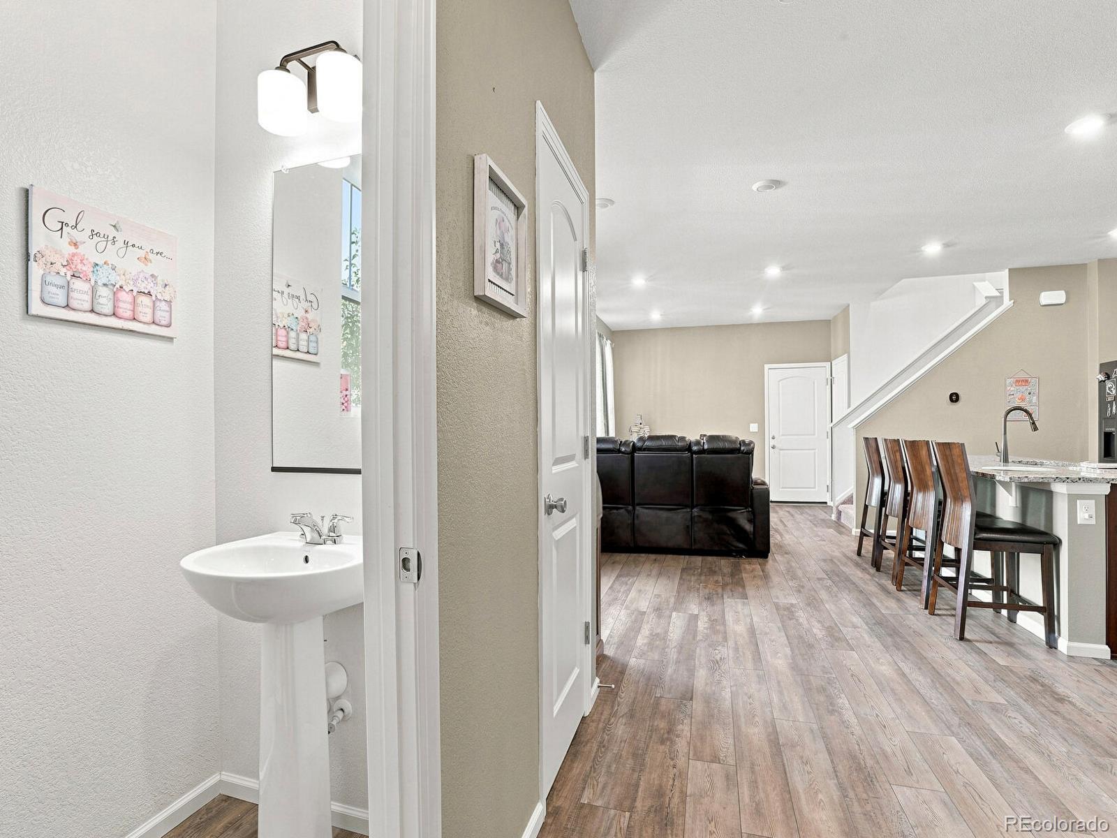 MLS Image #18 for 21331 e 60th avenue,aurora, Colorado