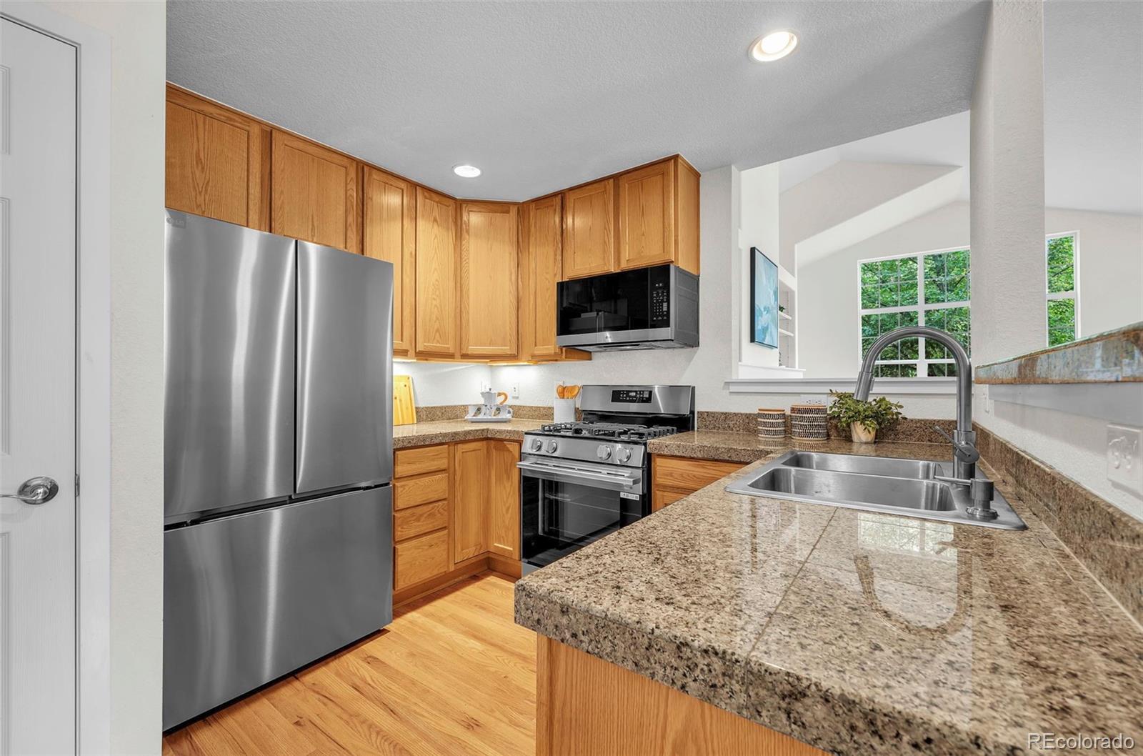MLS Image #14 for 811  snowberry street,longmont, Colorado