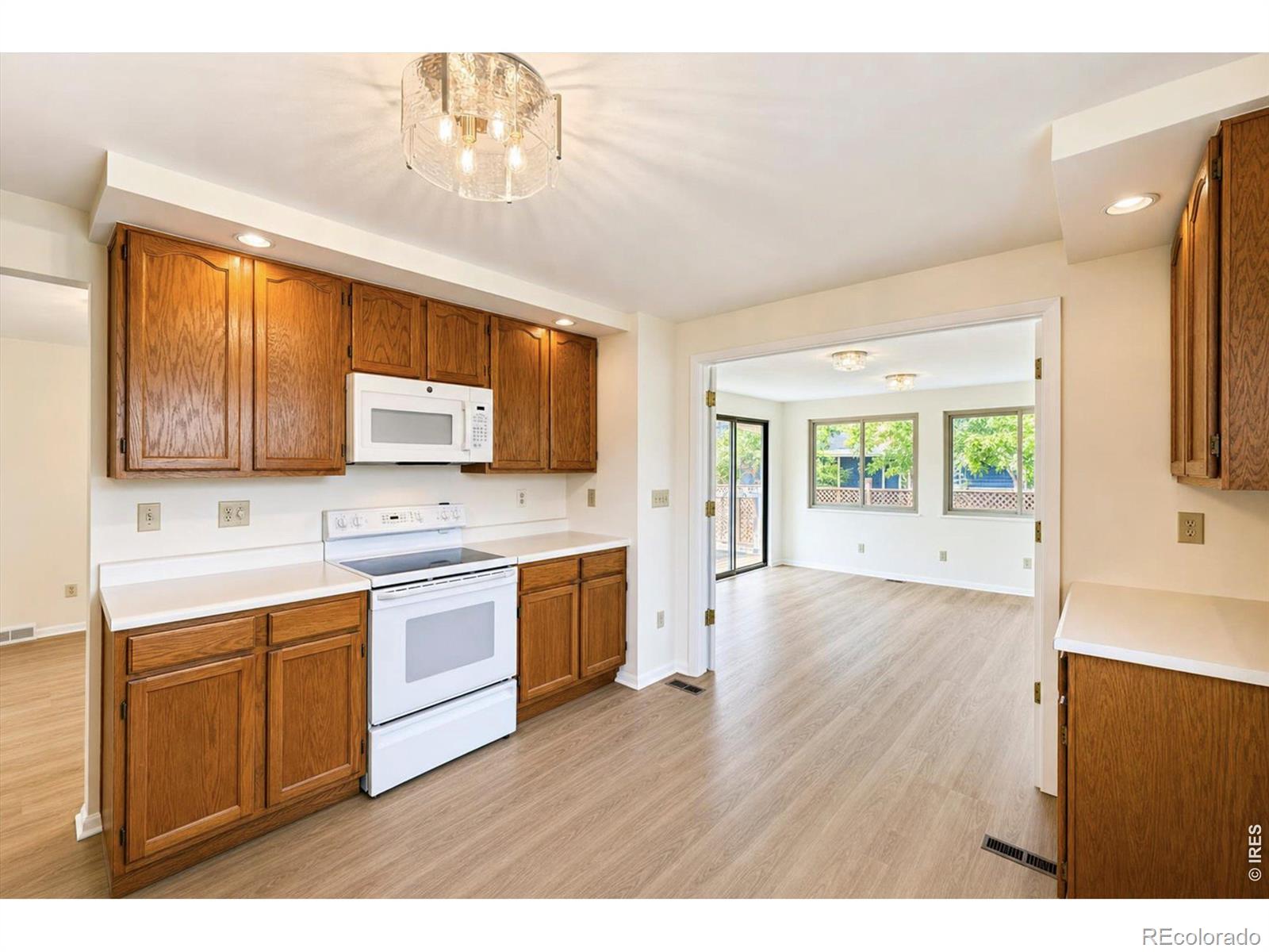 MLS Image #11 for 1345  miramonte court,broomfield, Colorado