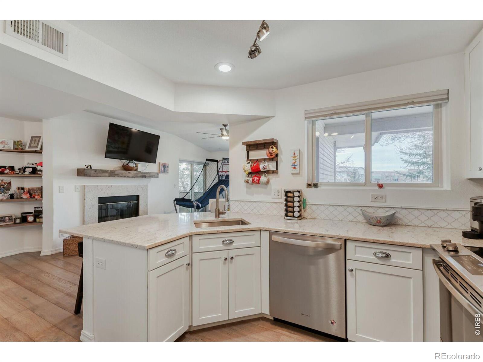 MLS Image #8 for 780  copper lane,louisville, Colorado