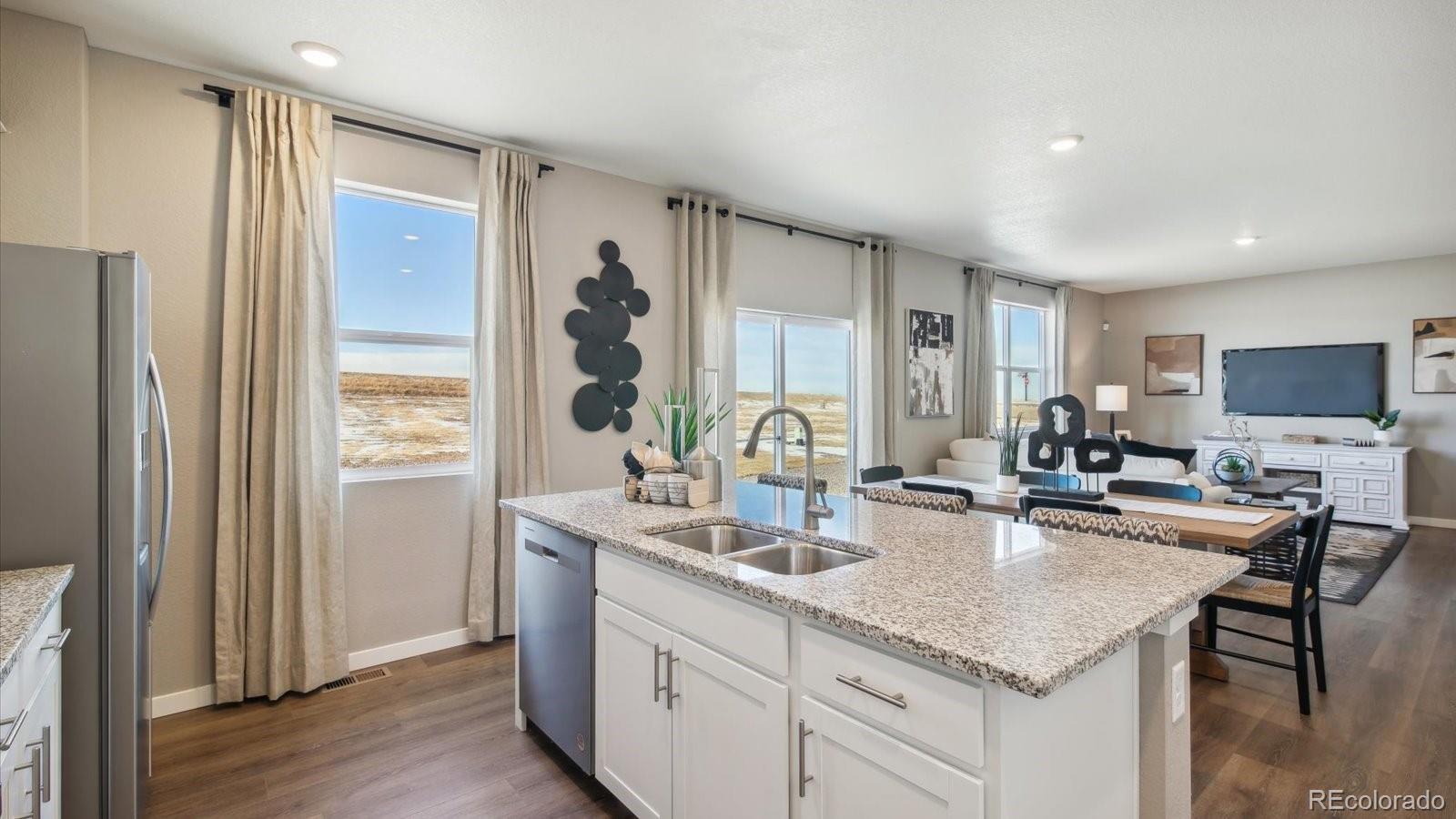 MLS Image #5 for 9918  danube court,commerce city, Colorado