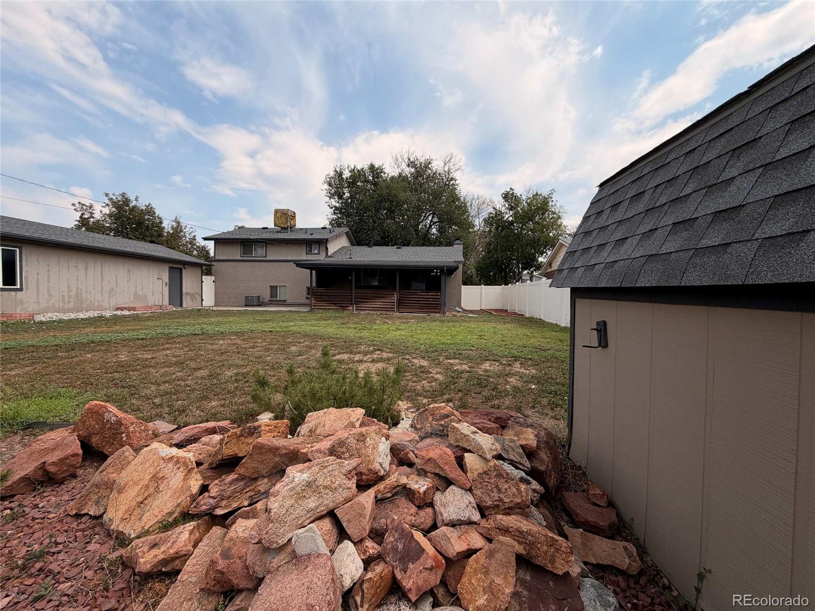 MLS Image #31 for 945  dearborn street,aurora, Colorado
