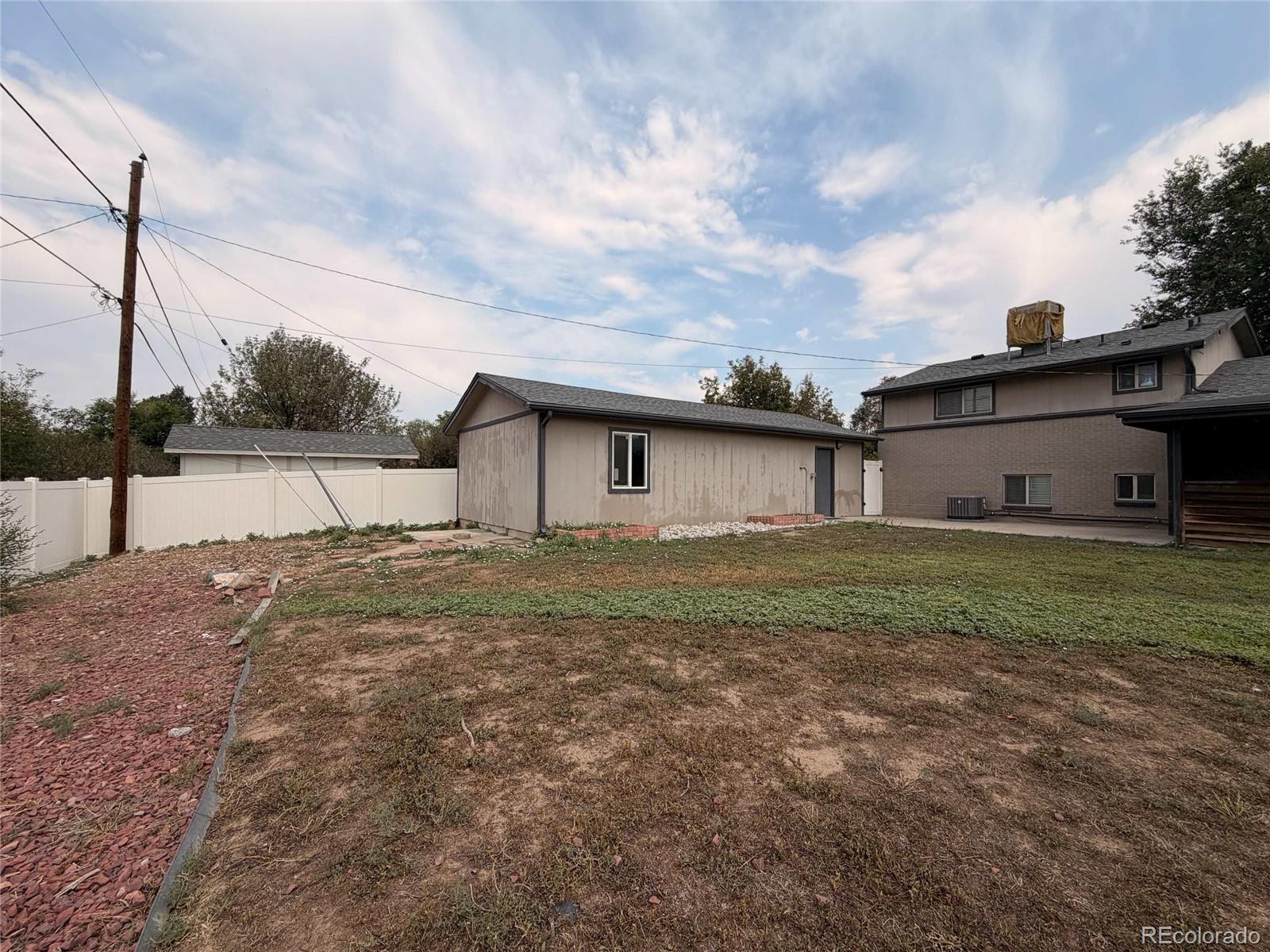 MLS Image #32 for 945  dearborn street,aurora, Colorado