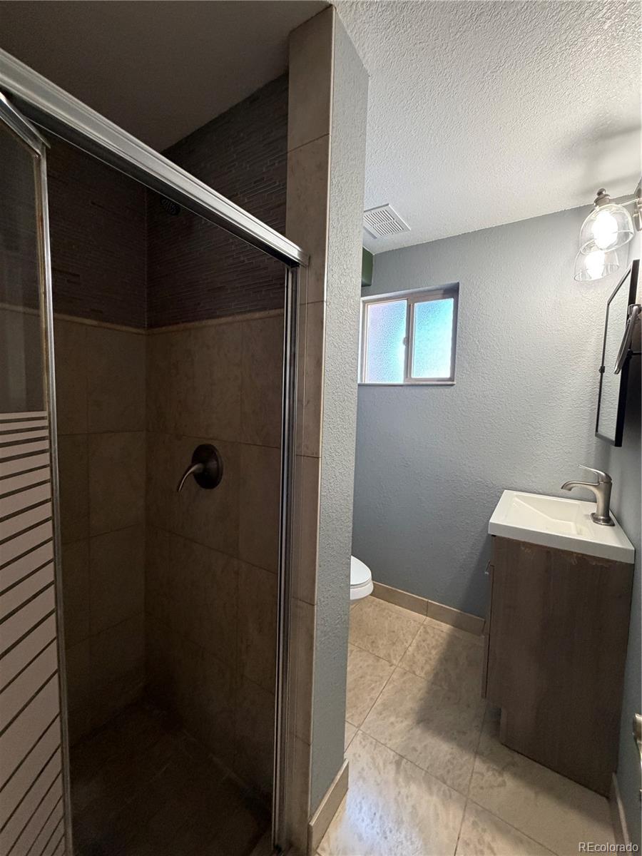 MLS Image #38 for 945  dearborn street,aurora, Colorado