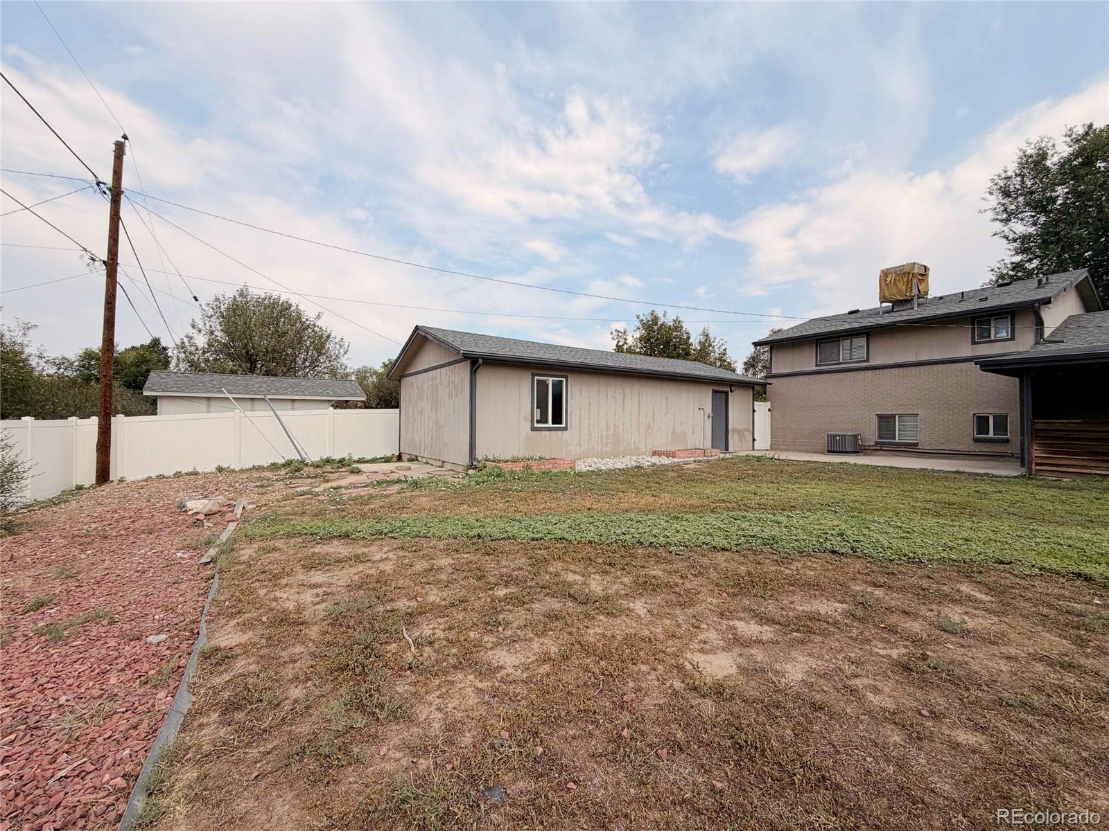 MLS Image #39 for 945  dearborn street,aurora, Colorado