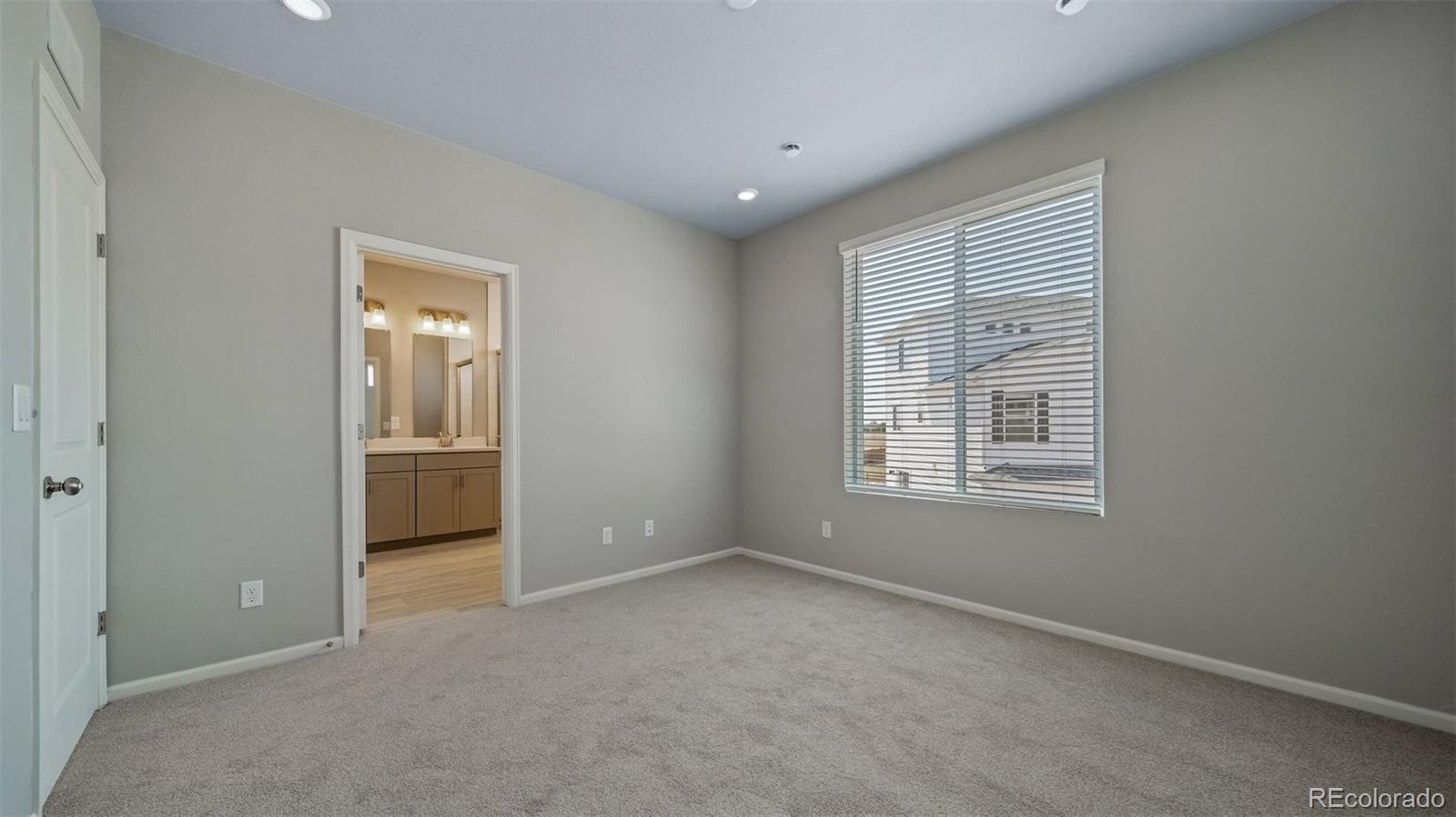 MLS Image #14 for 628  wagon wheel way,bennett, Colorado