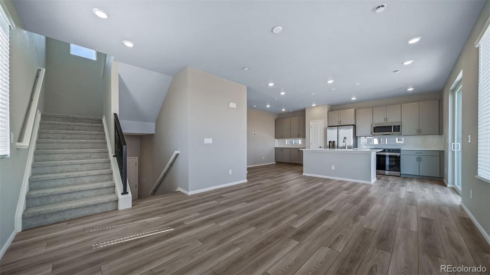 MLS Image #6 for 628  wagon wheel way,bennett, Colorado