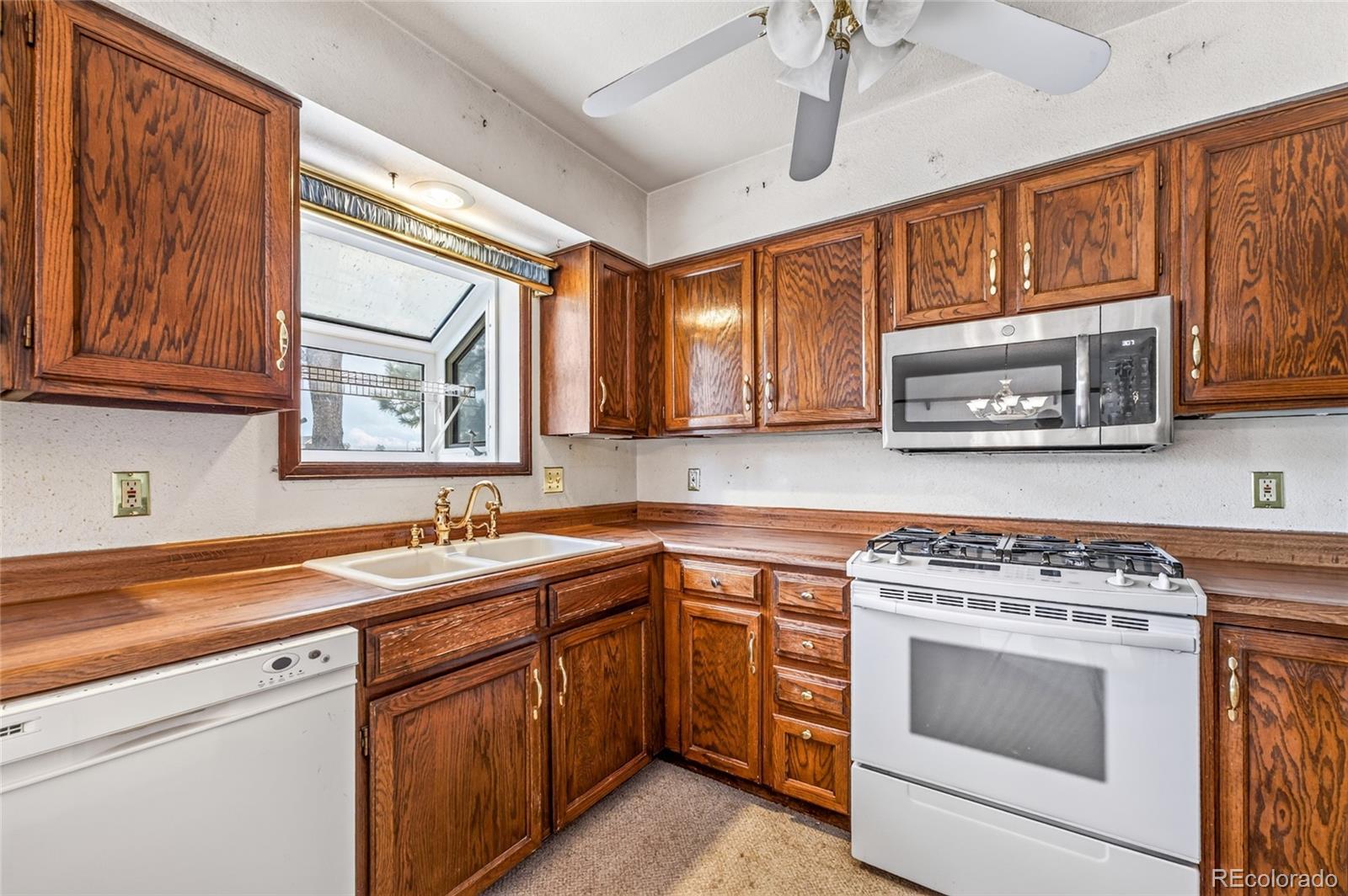 MLS Image #11 for 2181  woodpecker lane,elizabeth, Colorado