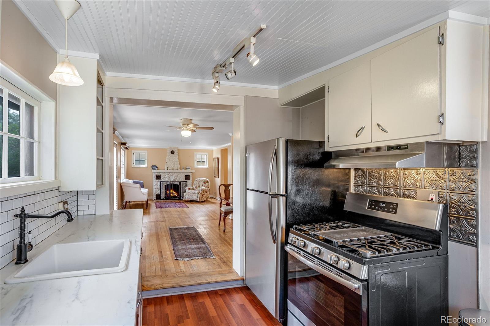 MLS Image #17 for 1653  rosemary street,denver, Colorado