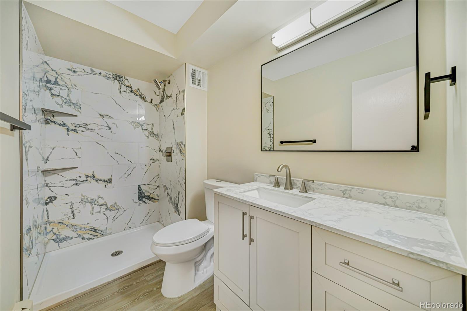 MLS Image #4 for 7040 e girard avenue,denver, Colorado