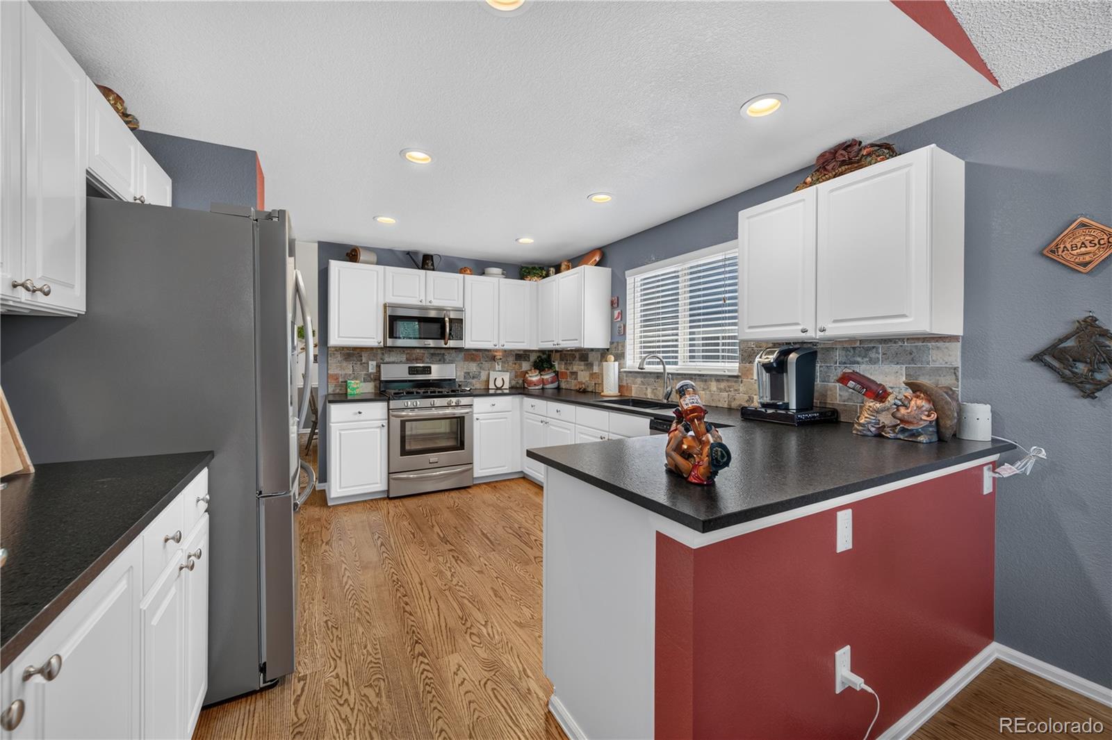 MLS Image #9 for 13588  raritan way,denver, Colorado