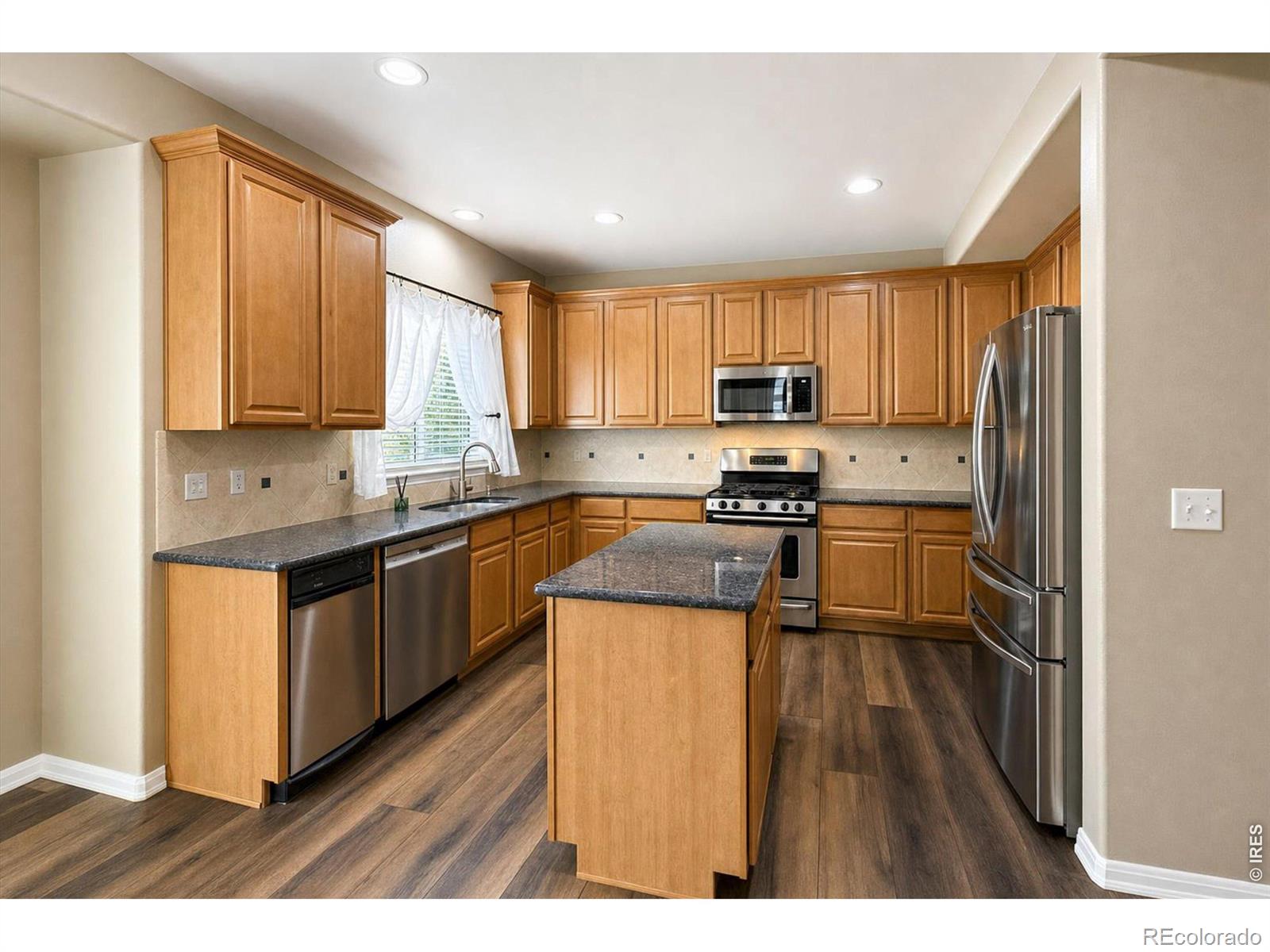 MLS Image #14 for 1527  prairie song place,longmont, Colorado