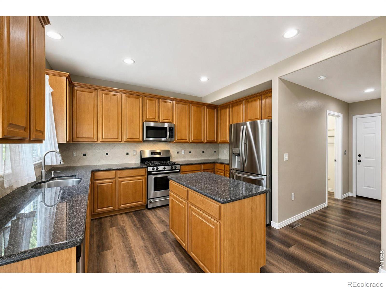 MLS Image #15 for 1527  prairie song place,longmont, Colorado