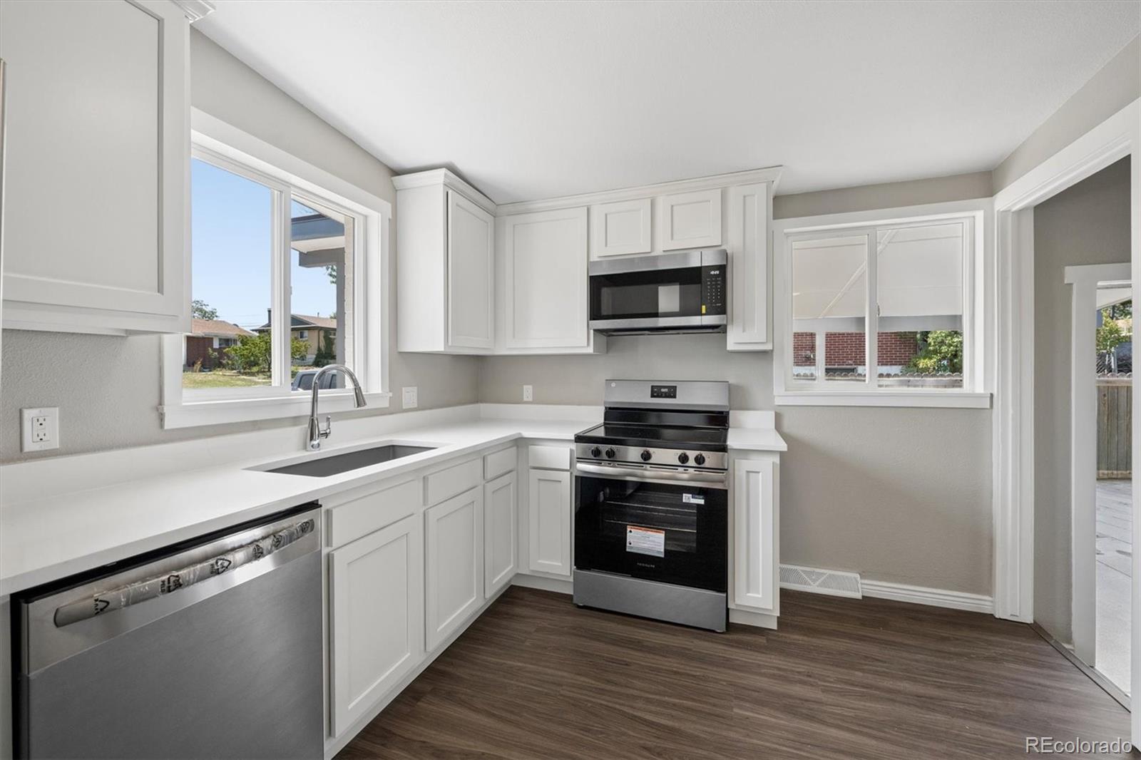 MLS Image #3 for 8661  richard road,denver, Colorado